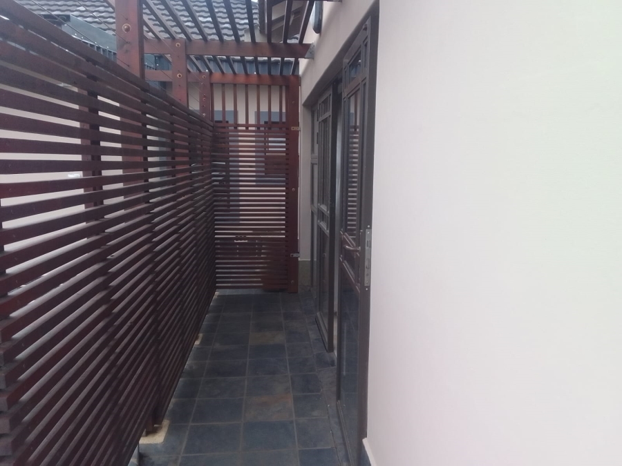 To Let 3 Bedroom Property for Rent in Selborne Eastern Cape